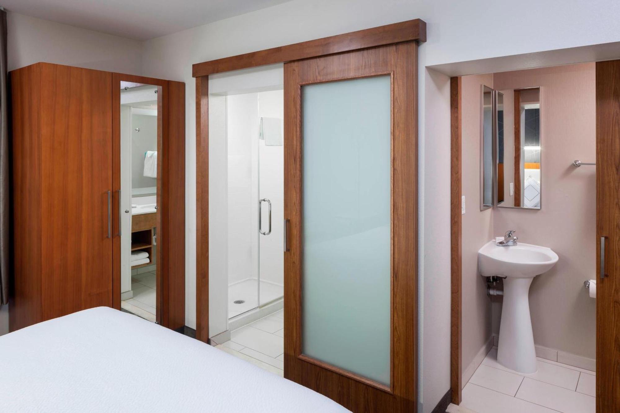 Springhill Suites By Marriott Salt Lake City Airport Екстер'єр фото
