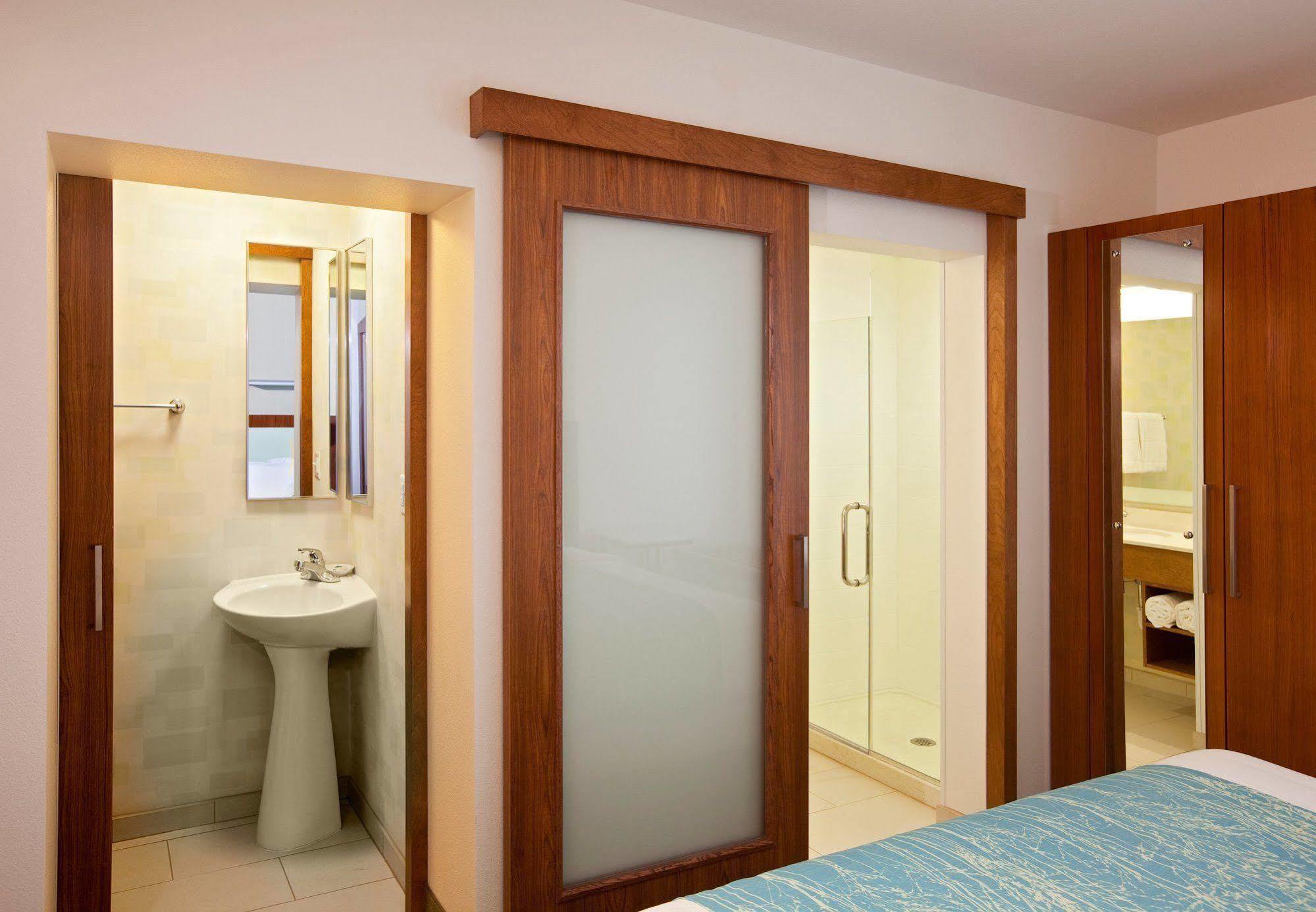 Springhill Suites By Marriott Salt Lake City Airport Екстер'єр фото